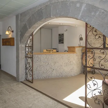 Hotel Le Jura 3*