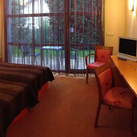 Le Jura Hotel 3*