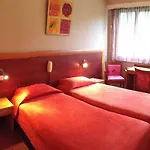 Le Jura ホテル 3*