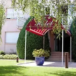 ホテル Le Jura 3*