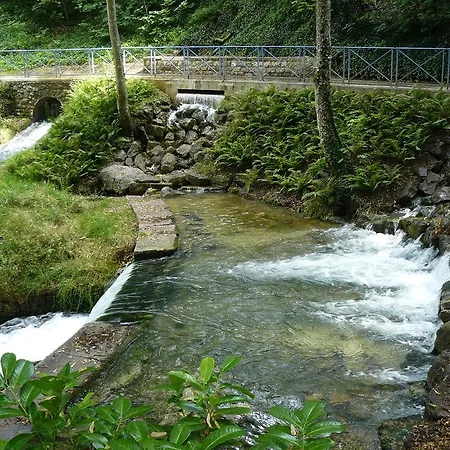 호텔 Le Jura 디본느레방