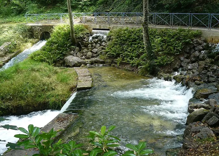 호텔 Le Jura 디본느레방